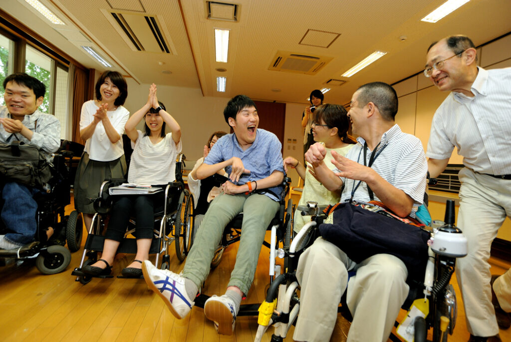 養成講座１回目受講生が盛り上がっている様子